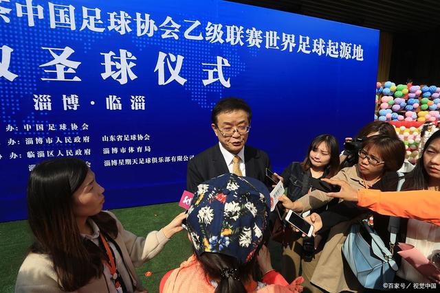 CBA更新！周鹏透露可能的退役时间，桑普森确认出战，北京广厦完成外援配置